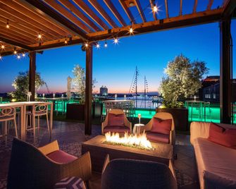 جاي دبليو ماريوت سافانا بلانت ريفرسايد دستريكت - سافاناه (جورجيا) - شرفة