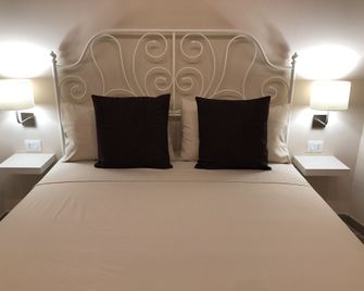 B&B Meliora Rooms - Avola - Schlafzimmer