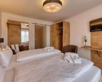 Hotel Waldfrieden - Spiegelau - Schlafzimmer
