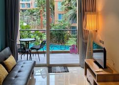 Atlantis Condo Resort By Ptn - Pattaya - Sala de estar
