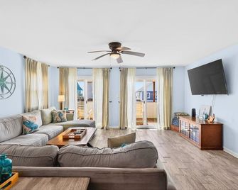 All Is Whale - Oak Island - Sala de estar