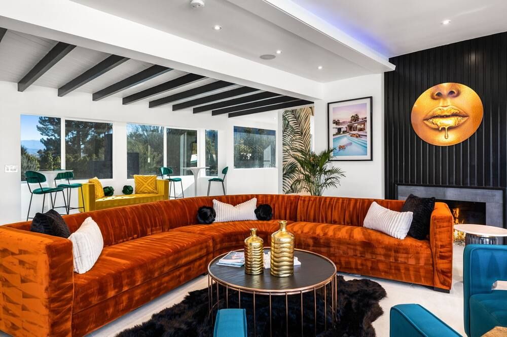 Luxury Estate with Pool in Palm Springs - Palm Springs - Lounge