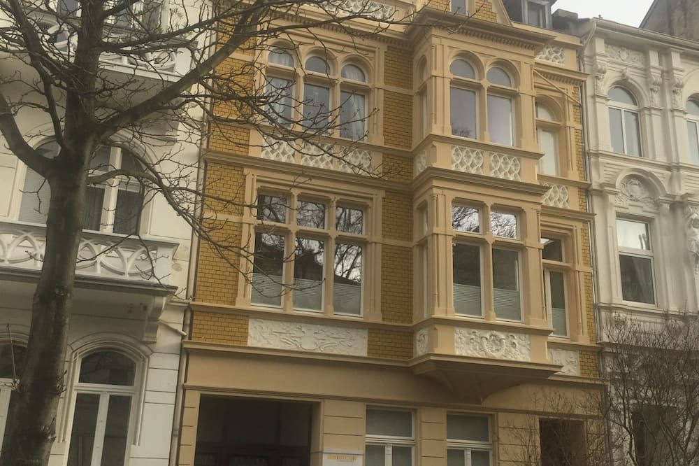 Apartment in the south town - بون - مبنى