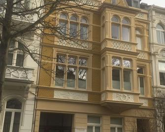 Apartment in the south town - بون - مبنى