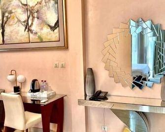 Best Hotel Aero-Batignoll - Brazzaville