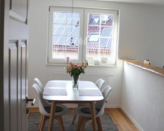 Ferienwohnung in herrlicher Lage - Bad Urach - Essbereich
