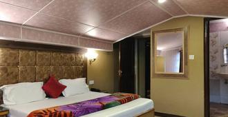 Hotel Lords Garden Glory - Shimla - Bedroom