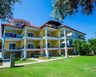 Golden Residence Family Resort - Pefkochori - Edificio