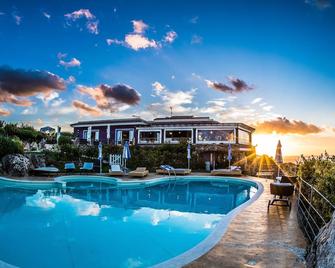 Bajaloglia Resort - Castelsardo - Piscina