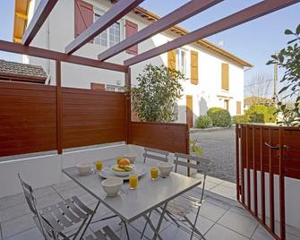 Appartement Painel - 3 étoiles - Welkeys - Biarritz - Binnenhof