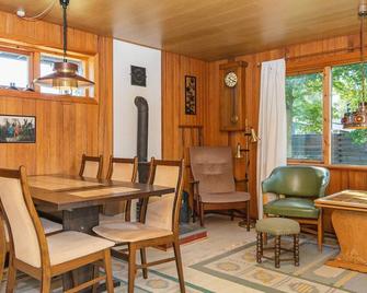 Holiday Home Grenaa XLIV - Grenaa - Spisestue