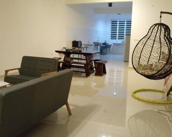 A place neighbouring Port Dickson - Seremban - Living room