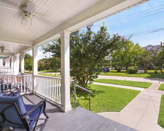 Bayside - Classic duplex in historic downtown! - Cape Charles - Innenhof