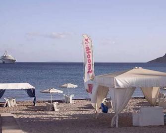 Sacallis Inn Beach Hotel - Kefalos - Strand