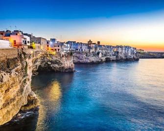 In the heart of Conversano with a splendid view of the Duomo - Il Nido delle Rondini - Conversano - Playa