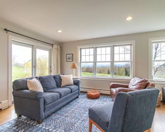 Trailside Cottage at Kingdom Trails in Lyndonville - Lyndon - Olohuone