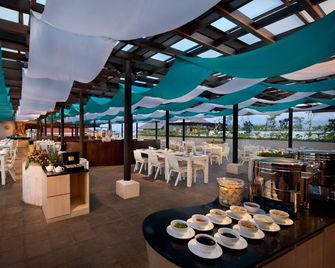 Ramada by Wyndham Bali Sunset Road Kuta - Kuta - Restaurant