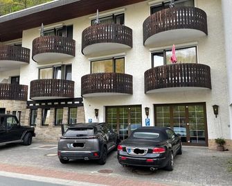 Hotel Balduin - Natur & Flussblick - Balduinstein - Edificio