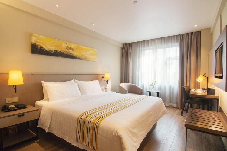 Home Inn Plus Dongying Wanda Plaza