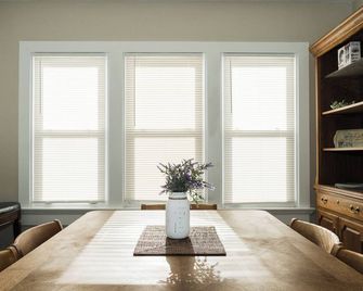 Quaint, Cozy, Updated Home -- 15 min to US Air Force Museum! - Dayton - Dining room