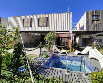 Container Eco Suites - Cabo Frio - Pool