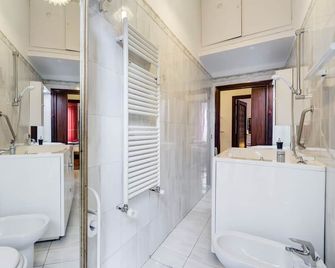 Flat with terrace - Rome - Salle de bain