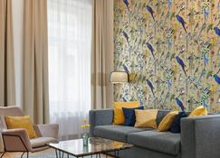 City Nest Apartments by Adrez Living - Prag - Oturma odası