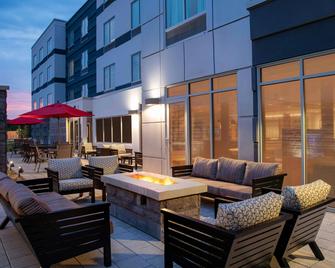Fairfield by Marriott Inn & Suites Lewisburg - Lewisburg - Terasa