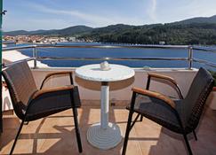 Apartments Vala - Vela Luka - Balkon