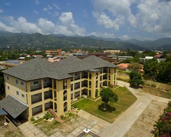 New Kingston Guest Apartments @ Donhead - Kingston - Budynek