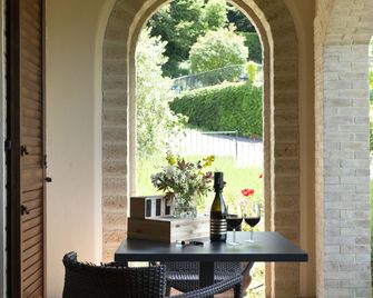 Altarocca Wine Resort Adults Only - אורבייטו - פטיו