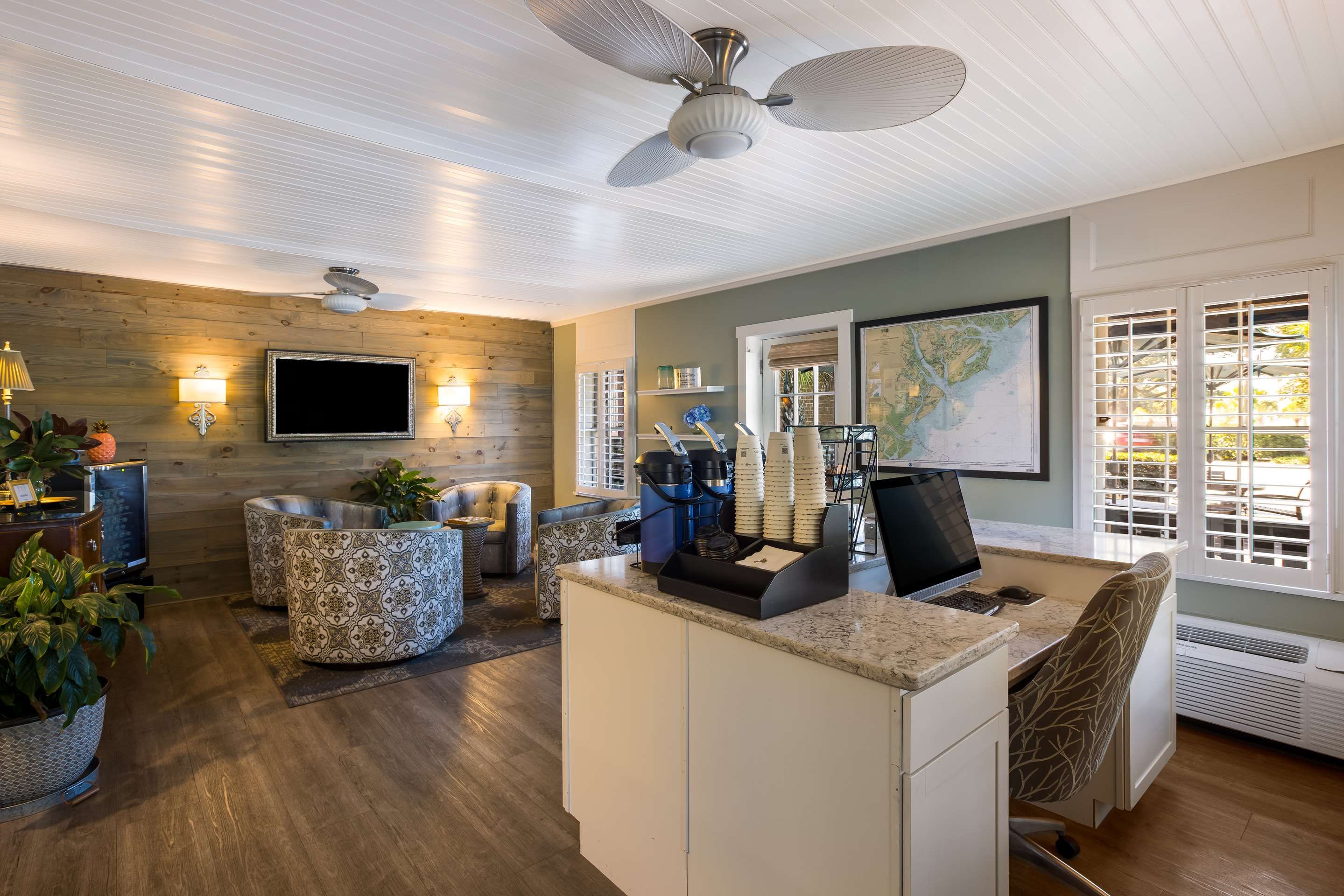 Business center view of Best Western Sea Island Inn