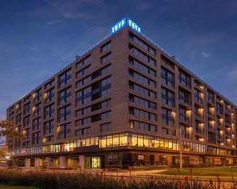 Fairfield by Marriott Bogota Embajada - Bogotá - Building