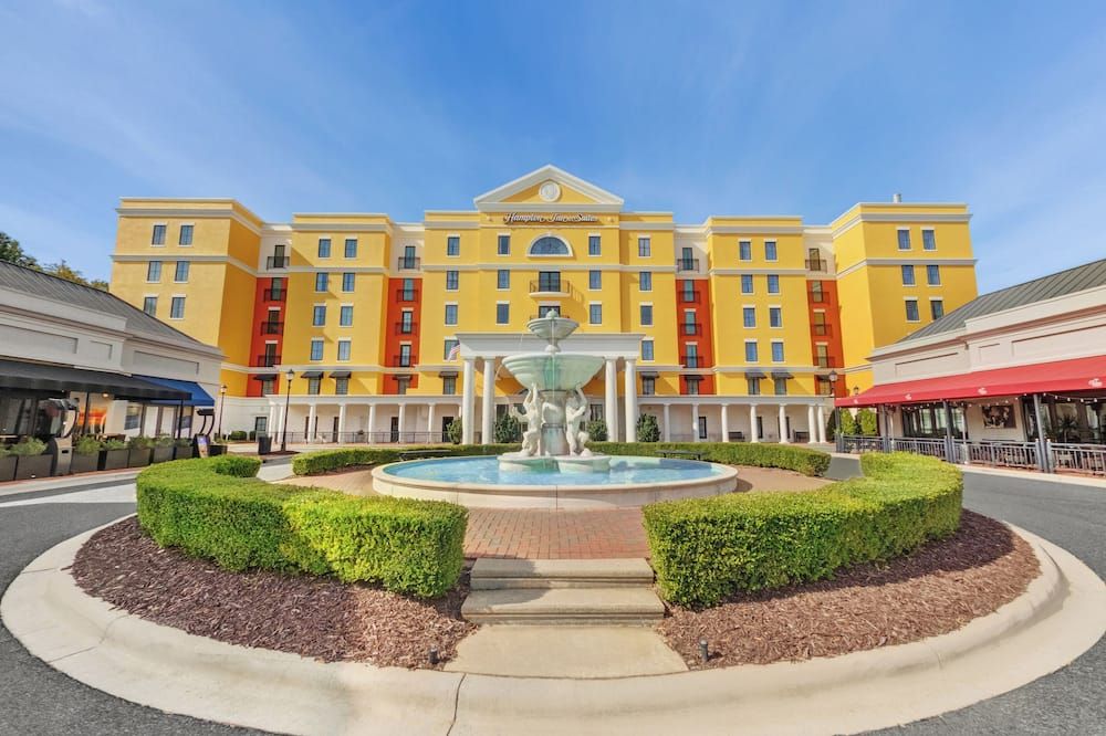 Hampton Inn & Suites Charlotte/SouthPark at Phillips Place
