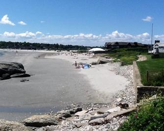 Charming Studio Cottage located on Easton's Point - Middletown - Plaj