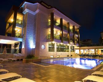 Supreme Marmaris Hotel - Marmaris - Bina