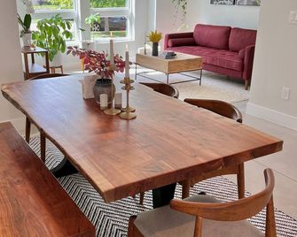 Modern home, walk to City Park, near RiNo+Downtown - Denver - Comedor