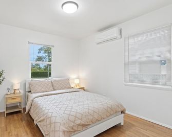 Cozy Villa - 15 minutes from DTLA, Pasadena and much more! - Alhambra - Chambre