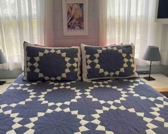 Cottage beside a waterfall - Wilton - Slaapkamer