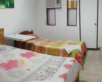 Hospedaje Aziyadé - Iquitos - Habitación