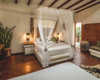 Waka Hotel Rural - Honda - Habitación