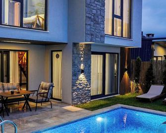 Vital Home - Sapanca - Pool