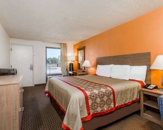 Days Inn by Wyndham Norfolk Airport - Norfolk - Yatak Odası