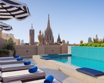 H10 Madison - Barcelona - Piscina