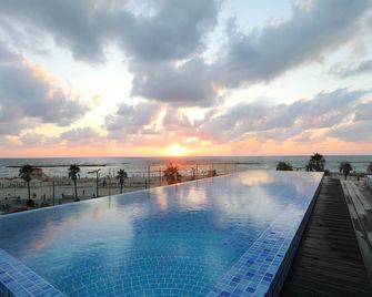 Herbert Samuel Opera Tel Aviv - Tel Aviv - Piscine