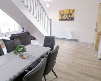 Town House No 1 - Gortahork - Dining room