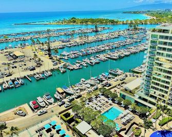 Waikiki Beach Experience! Luxury Oceanview Suite! - Honolulu