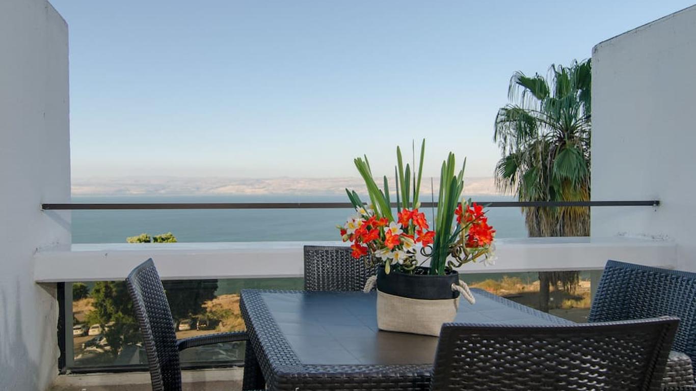 Club Hotel Tiberias - Suites Hotel