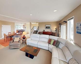 Big Retreat - Neskowin - Sala de estar