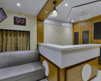 Hotel Residency Park - Mumbai - Front desk